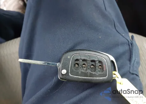 2014 Hyundai Santa Fe Sport 2.4L z USA, uszkodzony, nr VIN 5XYZT3LBXEG203783